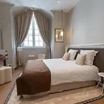 Des Arts Hotel