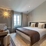 Hotel Des Arts 4*
