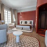 Des Arts Hotel 4*