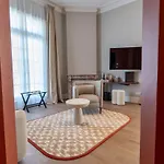 Hotel Des Arts 4*
