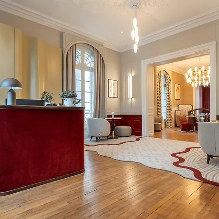 Des Arts Hotel Angouleme