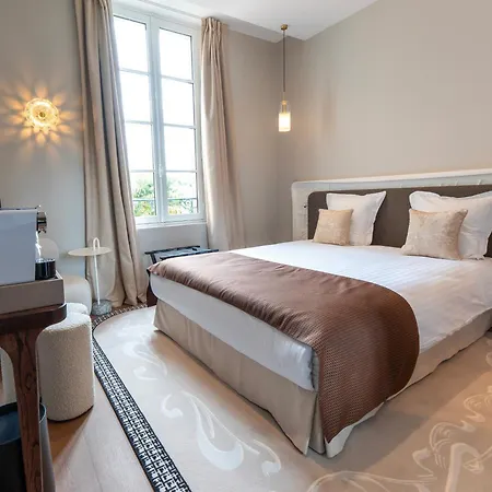 Des Arts 4* Angoulême
