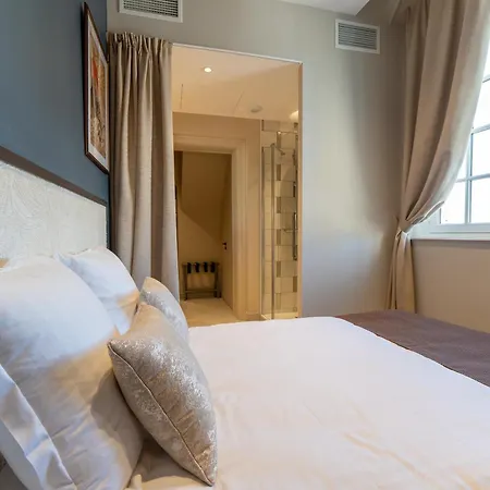 Des Arts Hotel Angouleme
