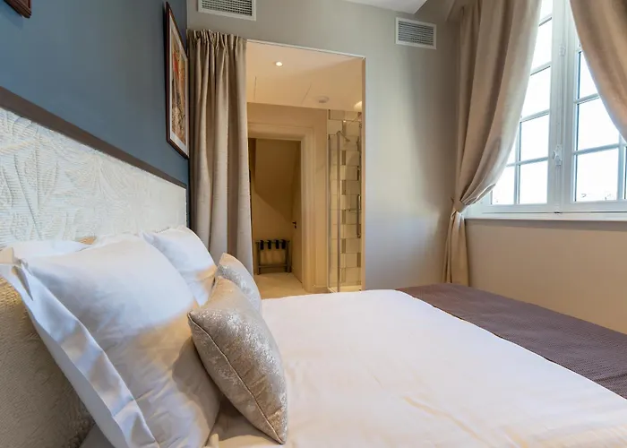 Des Arts Hotel Angouleme